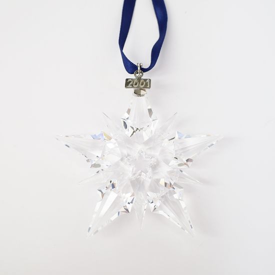 Picture of 2001 Snowflake Ornament with Original Box & COA