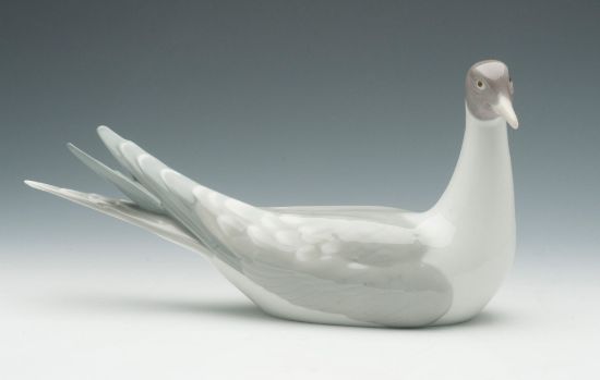Picture of Lladro Tern/Seagull Figurine