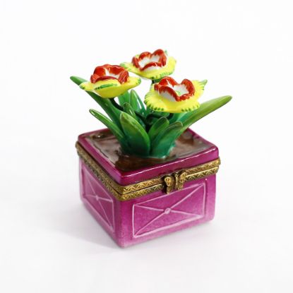 Picture of Limoges Porcelain Daffodils in Planter Trinket Box