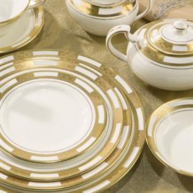 Show products in the Empress, White & Gold pattern