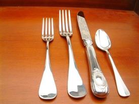 Show products in the Medaillon pattern