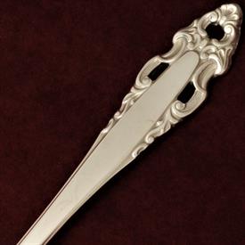 Show products in category Pierced Baroque