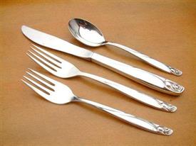 Show products in the Anniversary Rose pattern