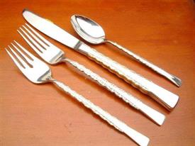 Show products in the Camille pattern