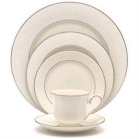 Picture for pattern Courtyard Platinum