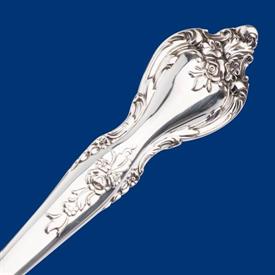 Show products in the Delacourt pattern