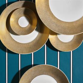 Show products in category Cosmopolitan Mesh, Gold