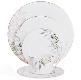 Show products in the Alaya pattern