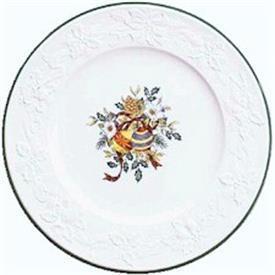 Show products in the Holiday Season pattern