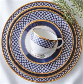 Show products in the Blueshire pattern