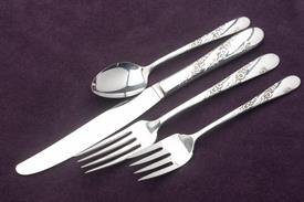 Show products in the Bridal Wreath pattern