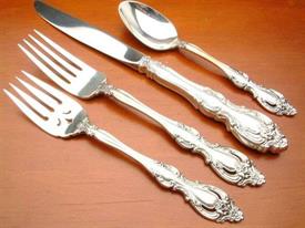 Show products in the Du Maurier pattern