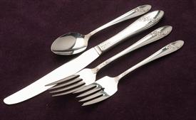 Show products in the Queen Bess pattern