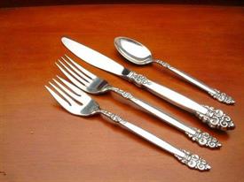 Show products in the Spanish Crown pattern