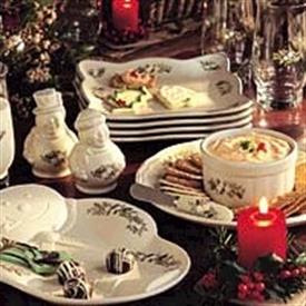 Show products in the Christmas Heirloom pattern