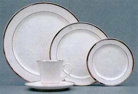 Show products in the Platinum Necklace pattern