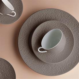 Show products in the Mineral Irise Dark Grey pattern