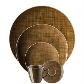 Show products in the Mesh Walnut pattern