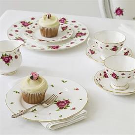 Show products in the New Country Roses White pattern