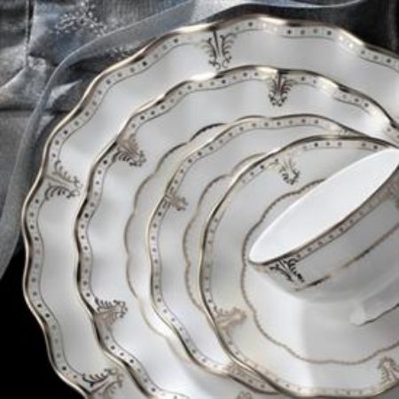 Picture for pattern Elizabeth Platinum