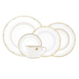 Show products in the Charms by Monique Lhuillier pattern