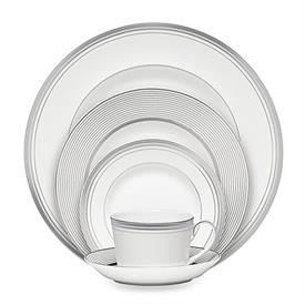 Picture for category Platine by Monique Lhuillier