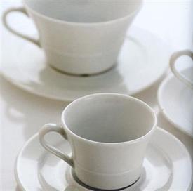 Show products in the Saveur White pattern