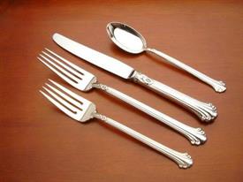 Show products in the Silver Plumes pattern