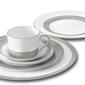 Show products in the Vera Moderne pattern