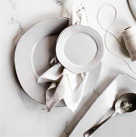 Show products in the Lastra White pattern