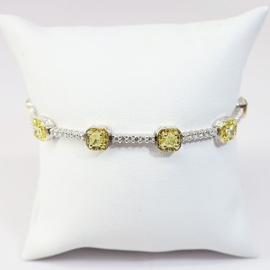 Picture of 18k Two-Tone Gold Diamond Bracelet