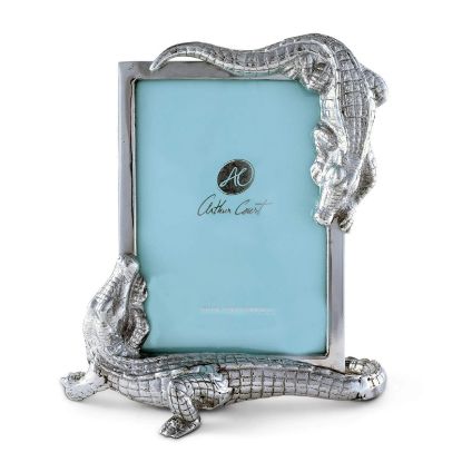 Picture of Alligator Photo Frame, 5x7"