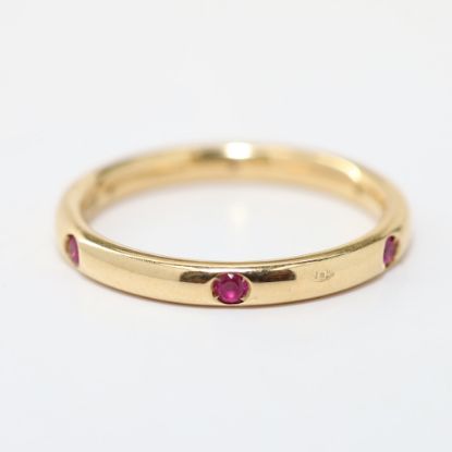 Picture of 18k Yellow Gold and Pink Sapphire Ring Band