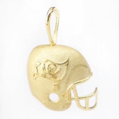 Picture of 14k Yellow Gold Buccaneers Helmet Pendant