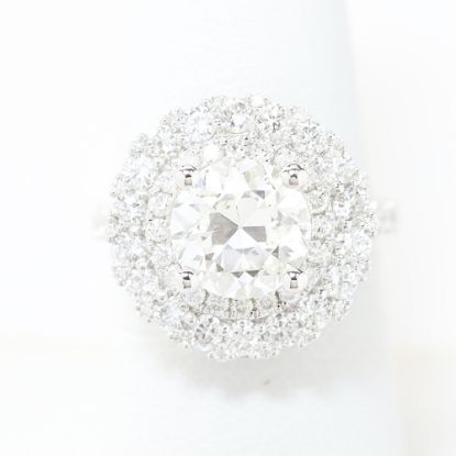Picture of 18k White Gold Round Brilliant Diamond Halo Ring