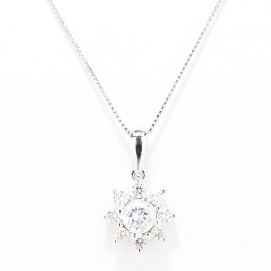 Picture of 14k White Gold Diamond Pendant