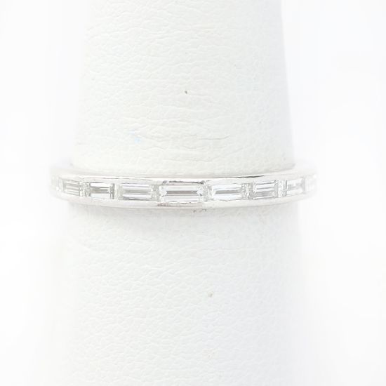Picture of 14k White Gold Diamond Band