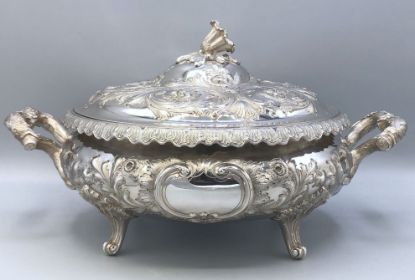Picture of 8.5 Inch Covered Serving Dish 