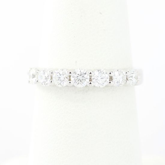 Picture of 14k White Gold Diamond Band