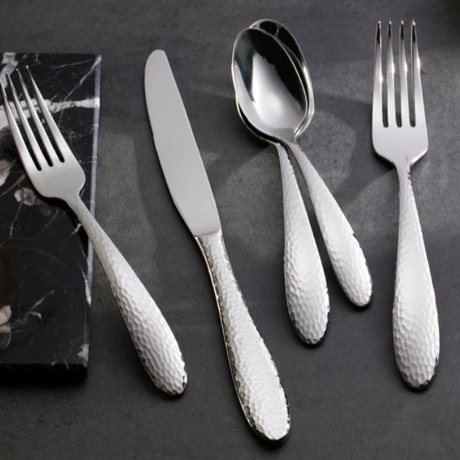 Show products in the Reyna pattern