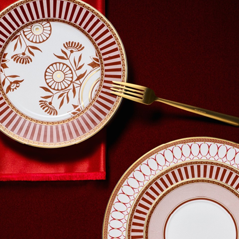 Show products in the Red Splendour pattern