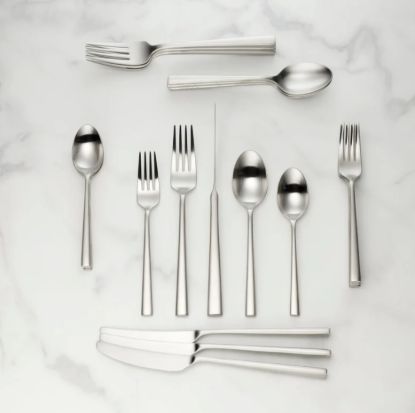 Picture of New 20-Piece Flatware Set