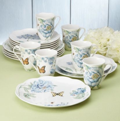 Picture of New 18-Piece Dinnerware Set