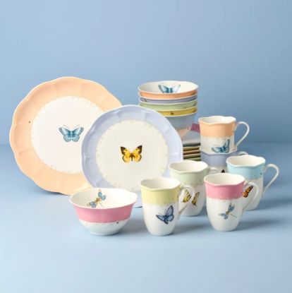 Picture of New 24-Piece Dinnerware Set