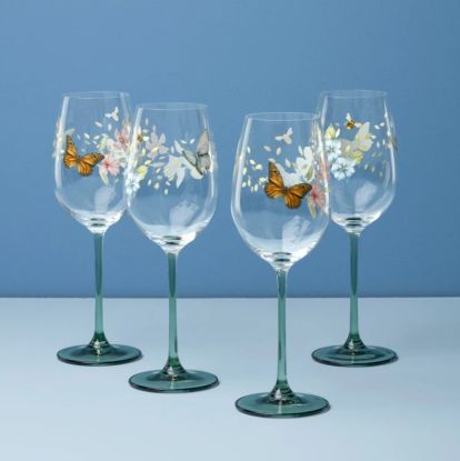 Picture of New Wine Glasses, Set of 4