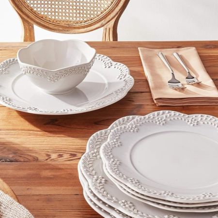 Picture for pattern Chelse Muse, Floral Grey