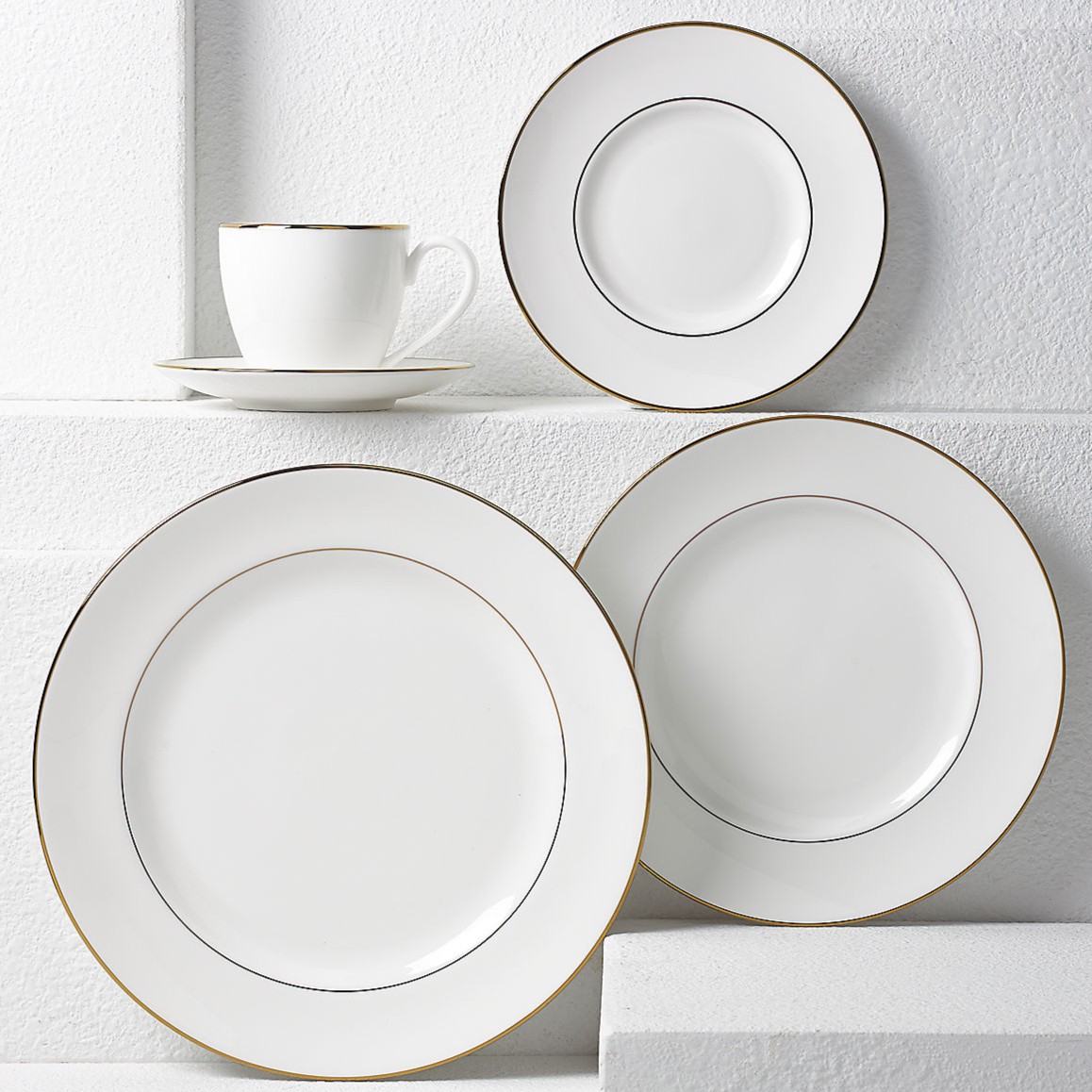 Picture for category Continental Dining, Gold