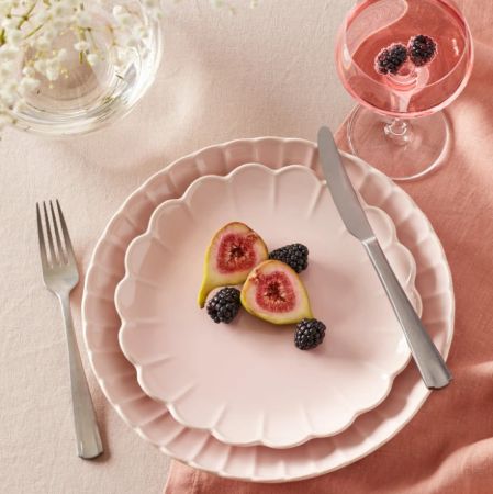 Picture for pattern French Perle, Scallop, Blush