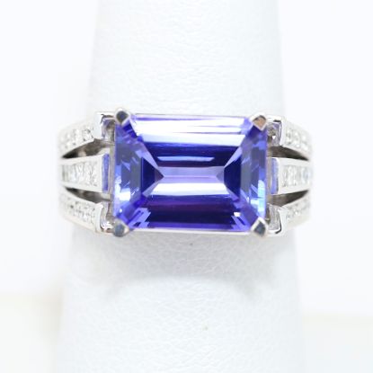 Picture of 18k White Gold Tanzanite & Diamond Ring