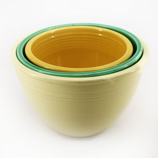 Picture of Vintage Set of 3 Mixing Bowls